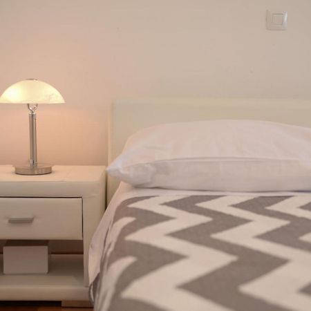 Base Bridge Apartment - Zadar City Centre - Free Parking Екстер'єр фото