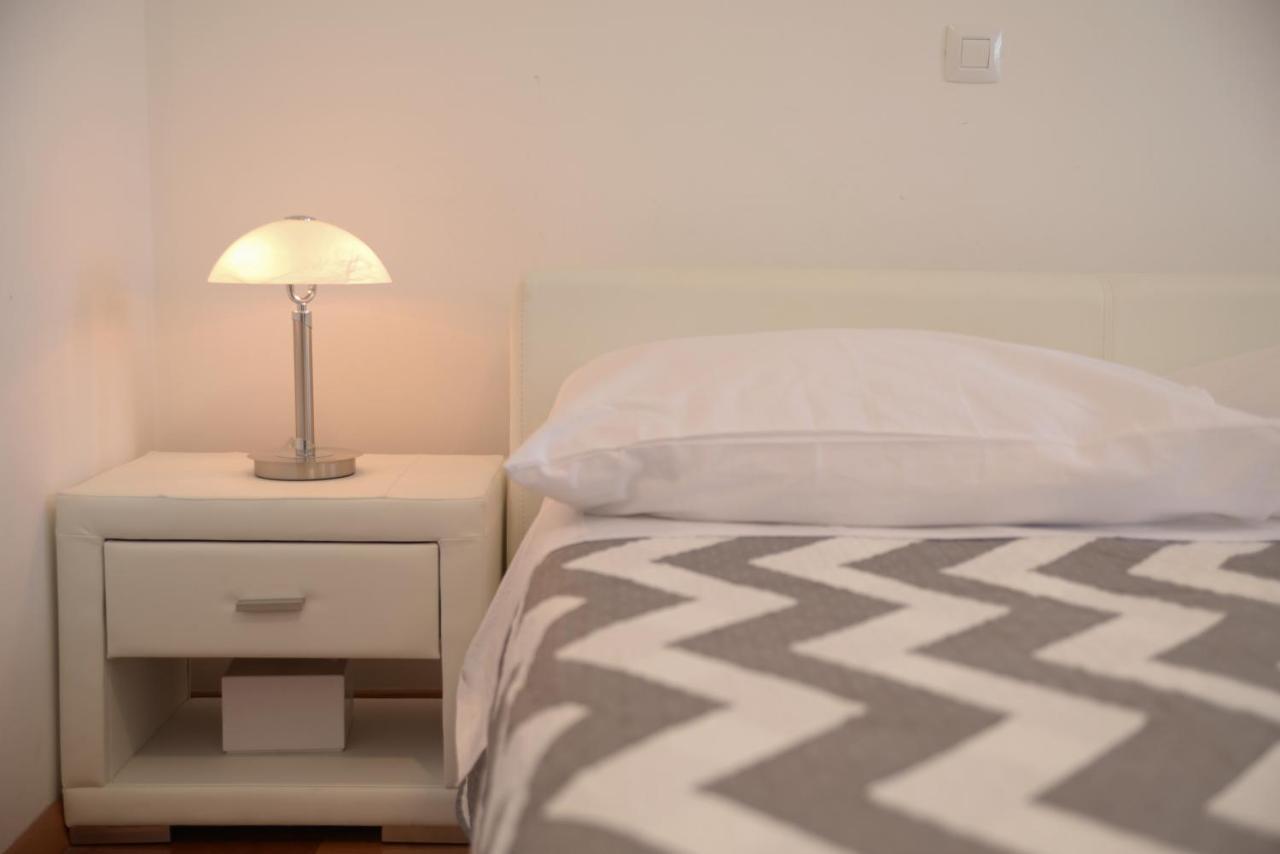 Base Bridge Apartment - Zadar City Centre - Free Parking Екстер'єр фото
