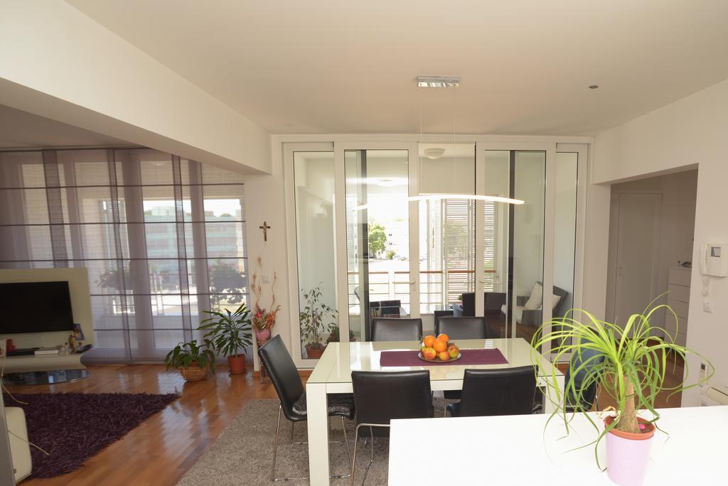 Base Bridge Apartment - Zadar City Centre - Free Parking Екстер'єр фото