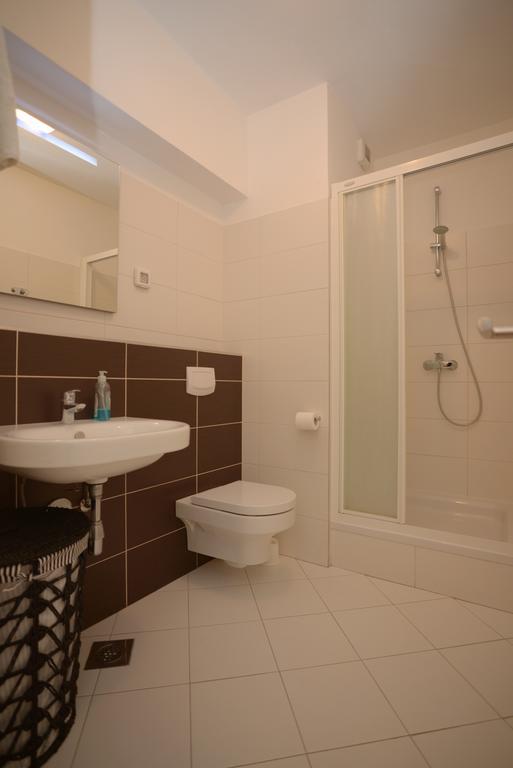 Base Bridge Apartment - Zadar City Centre - Free Parking Екстер'єр фото