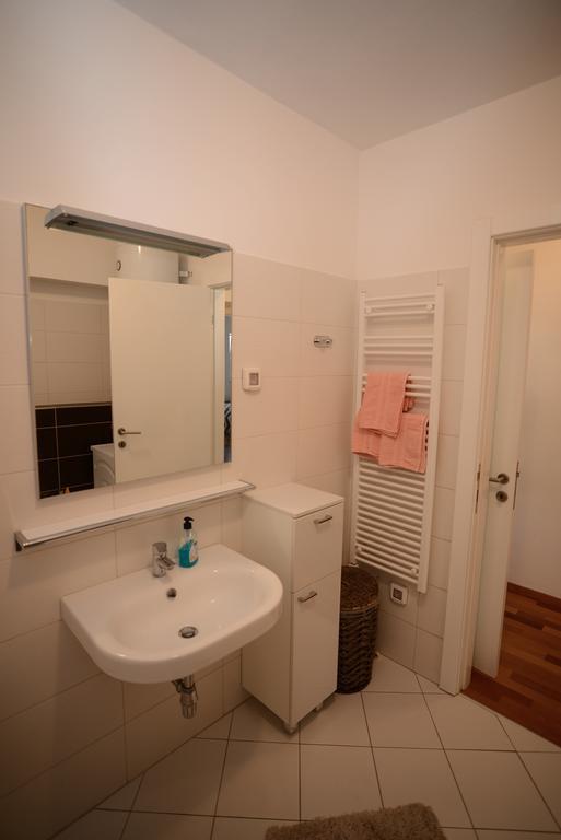 Base Bridge Apartment - Zadar City Centre - Free Parking Екстер'єр фото